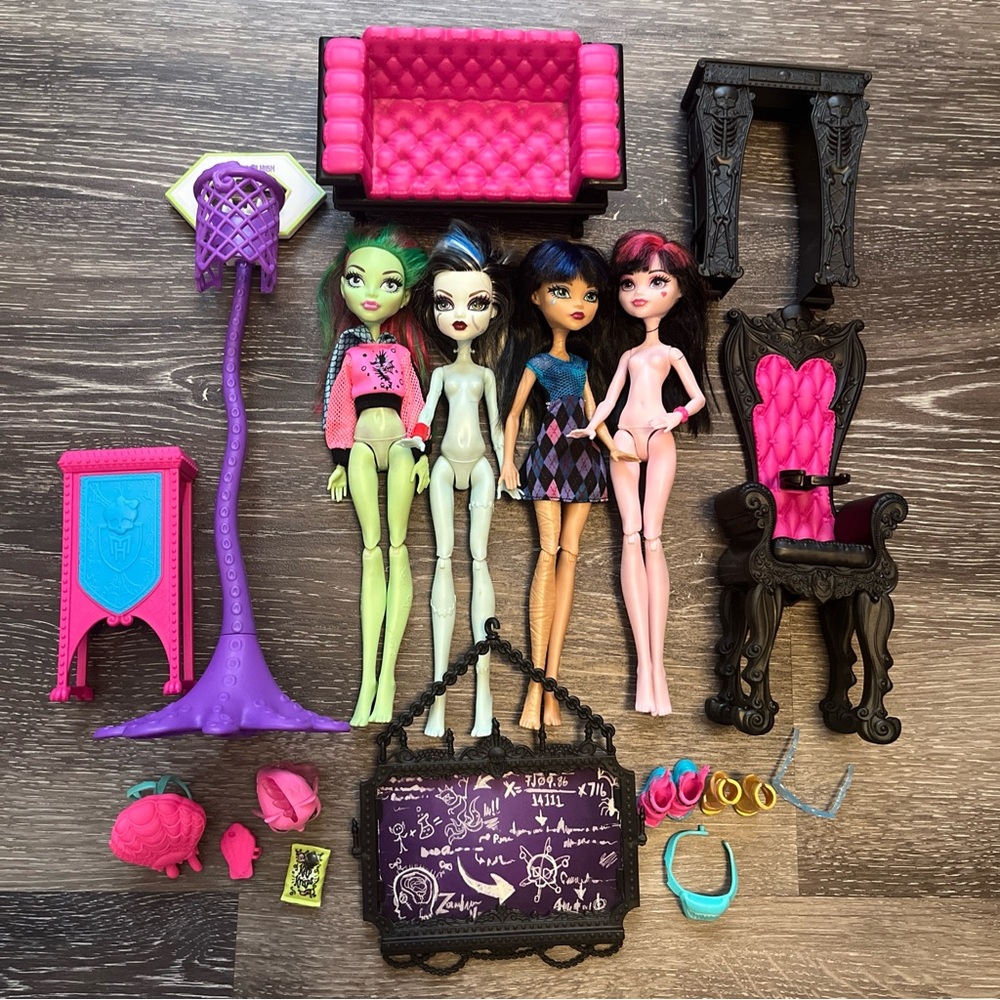 Monster High Doll Lot & Accessories